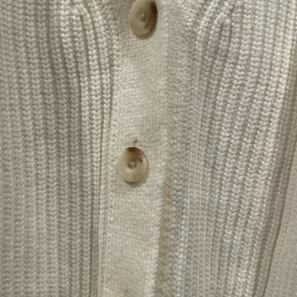 Old Navy Women's Ivory Button-Up Cardigan - Picture 4 of 8
